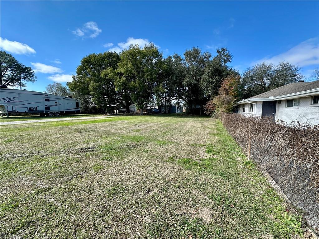 2712 Plaza Drive, Chalmette, Louisiana image 3