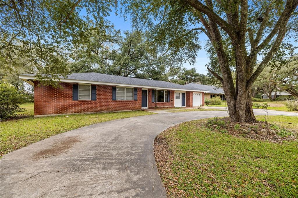 445 S 5th Street, Ponchatoula, Louisiana image 2