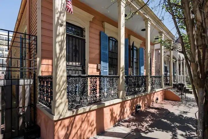 2109 Chartres Street, New Orleans, Louisiana image 1