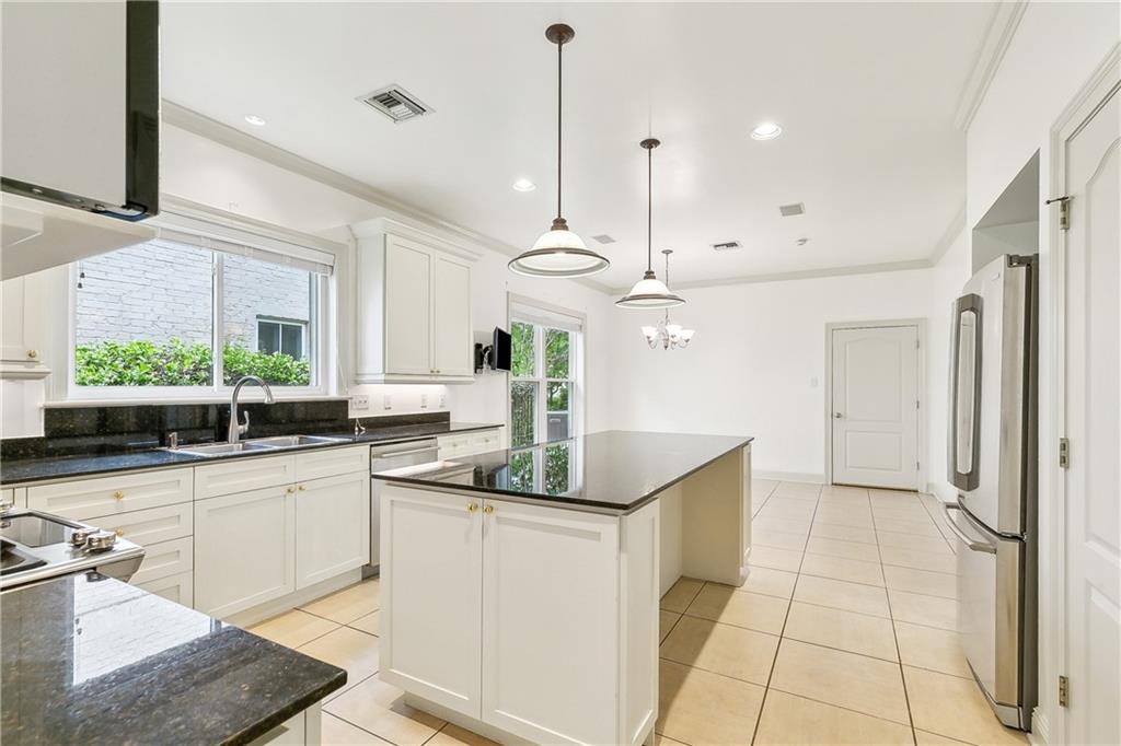 618 English Turn Drive, New Orleans, Louisiana image 7