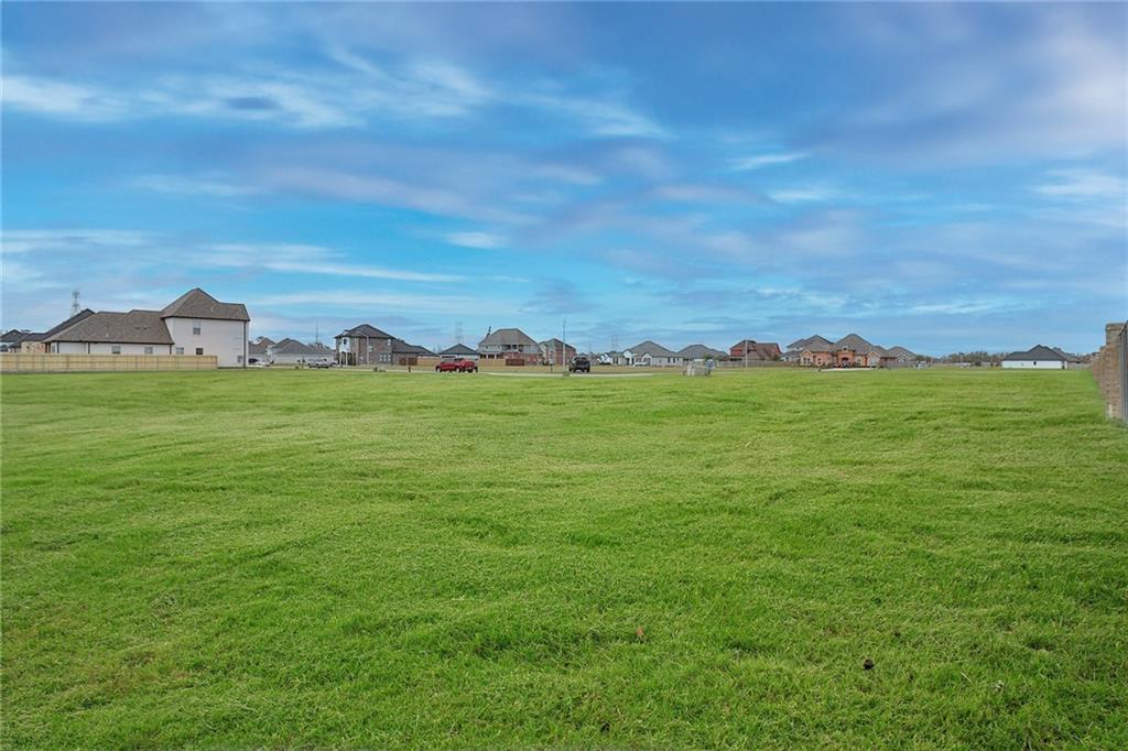 Mallard Drive, Westwego, Louisiana image 2