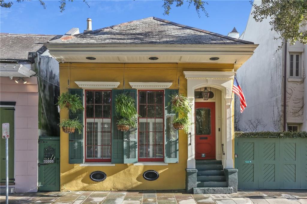 1226 Dauphine Street, New Orleans, Louisiana image 1