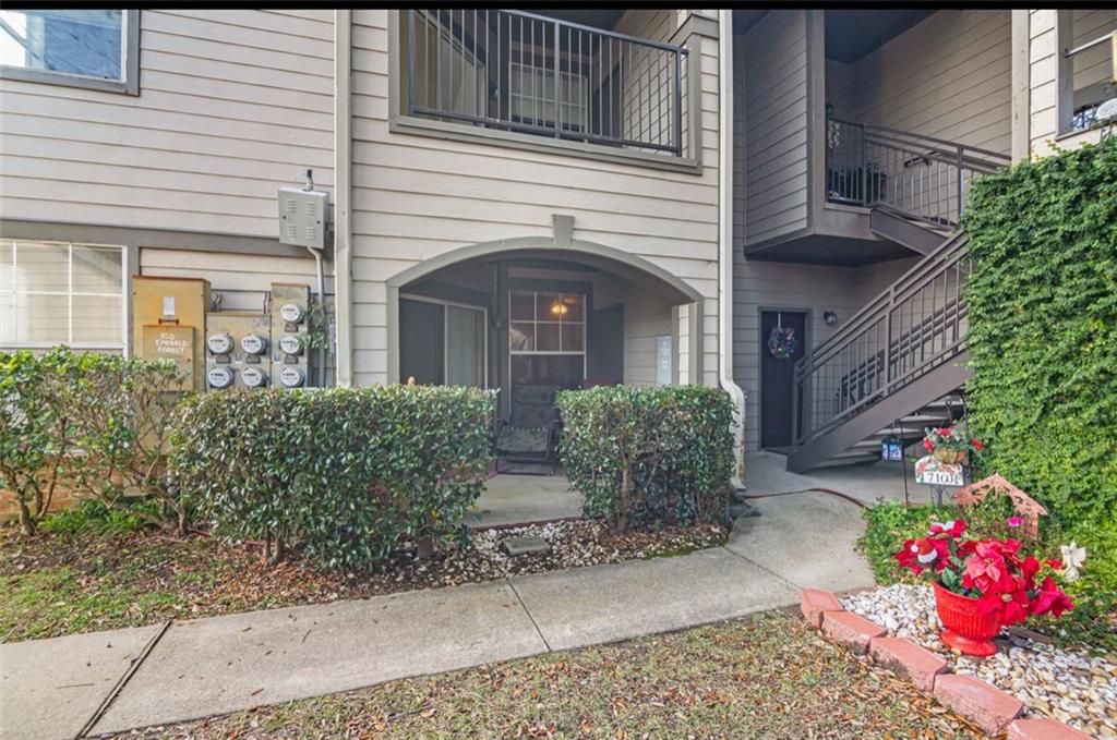 listing main picture