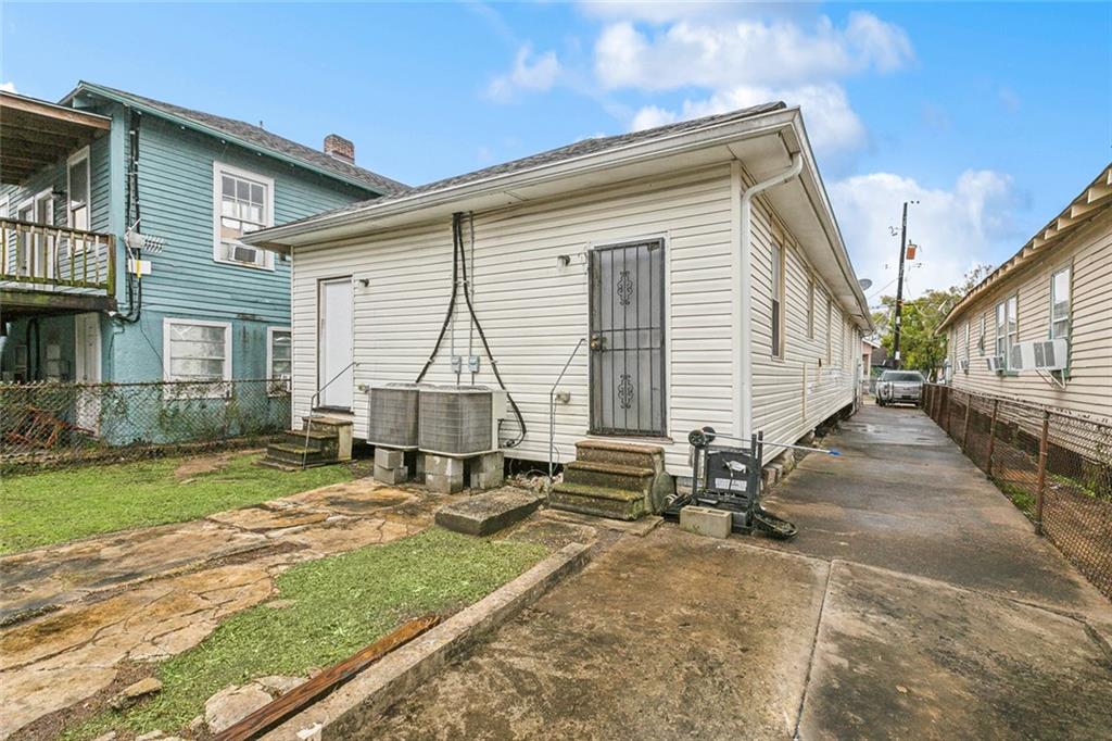 1228 30 S Genois Street, New Orleans, Louisiana image 15