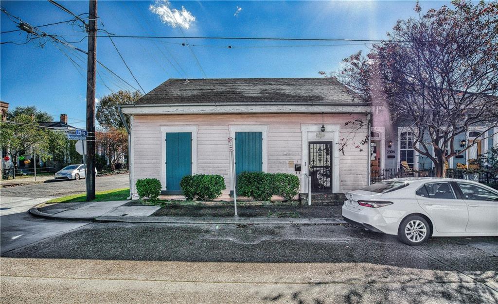 2300 Annunciation Street, New Orleans, Louisiana image 1