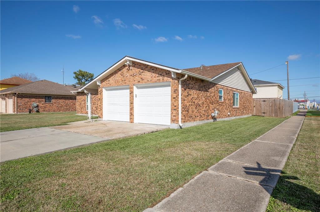 545 N Marlin Court, Terrytown, Louisiana image 2