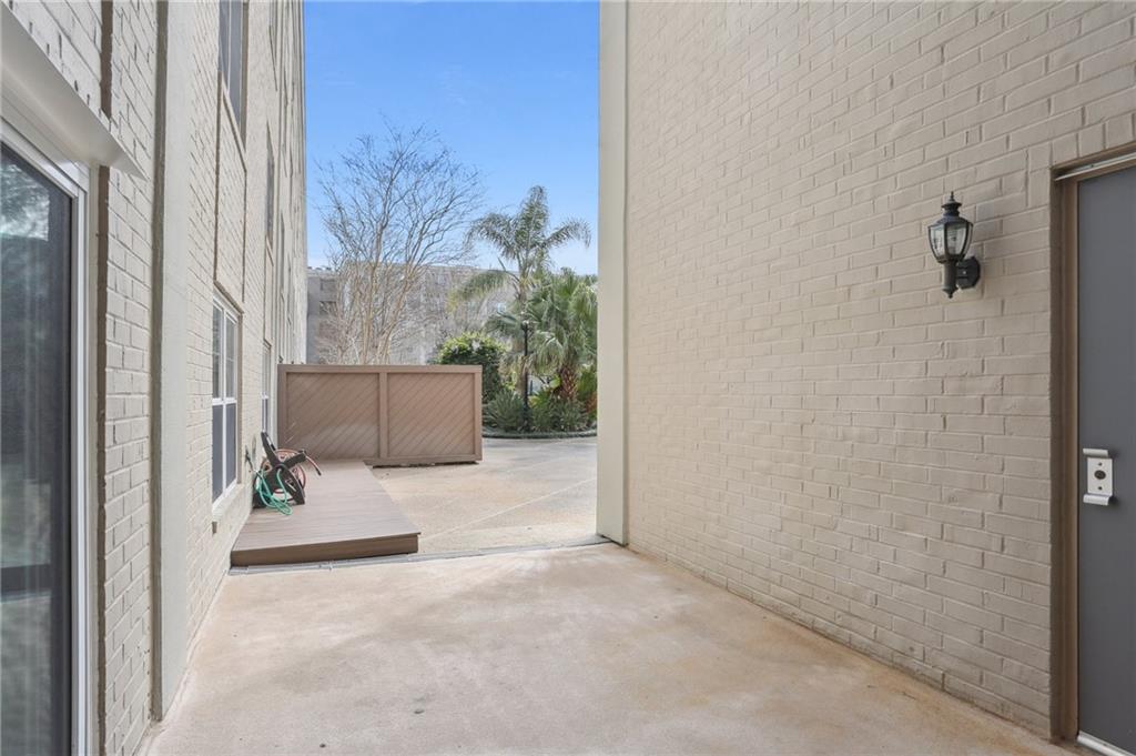 1750 Saint Charles Avenue #202, New Orleans, Louisiana image 7