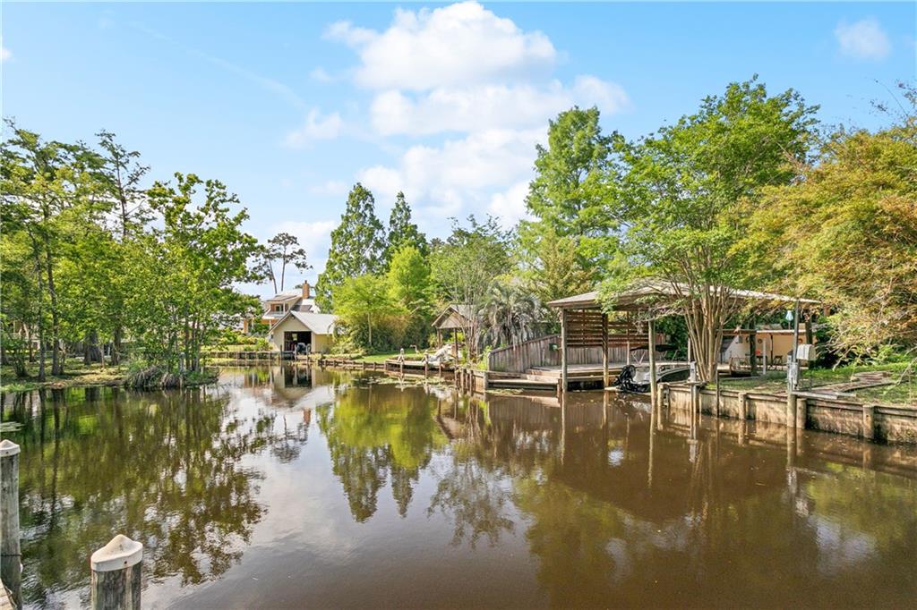 112 Bayou Perez Drive, Madisonville, Louisiana image 2