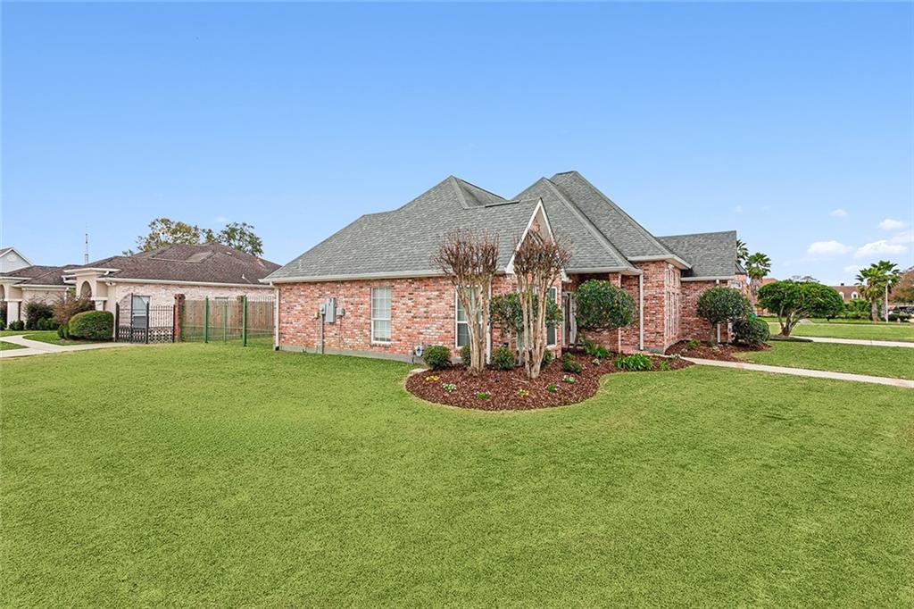 26 Madewood Drive, Marrero, Louisiana image 2