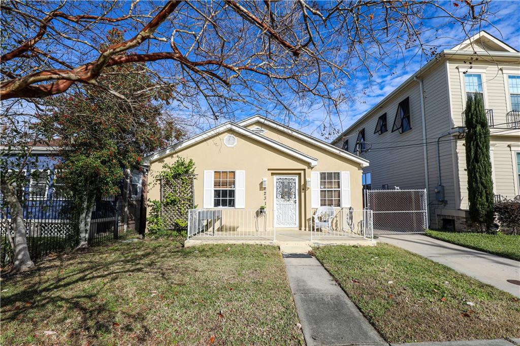 2231 Dreux Avenue, New Orleans, Louisiana image 2