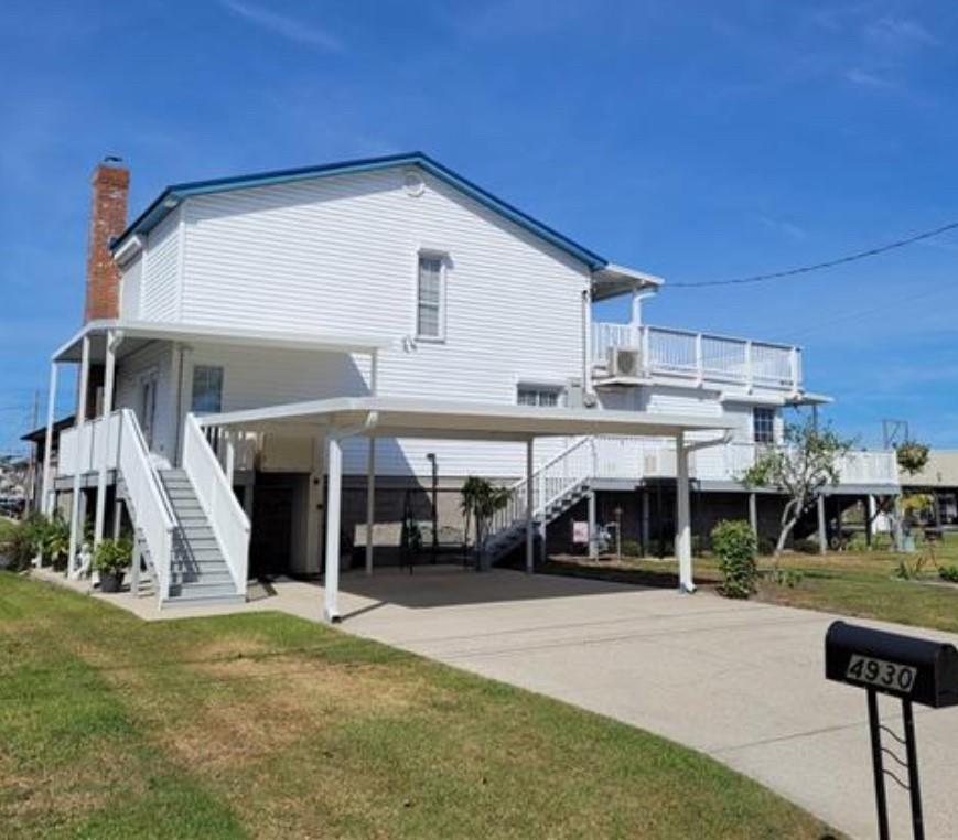 4930 Joan Marie Drive, Barataria, Louisiana image 1