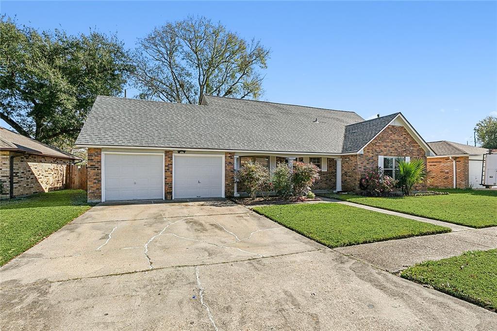 2112 Oak Tree Drive, La Place, Louisiana image 2