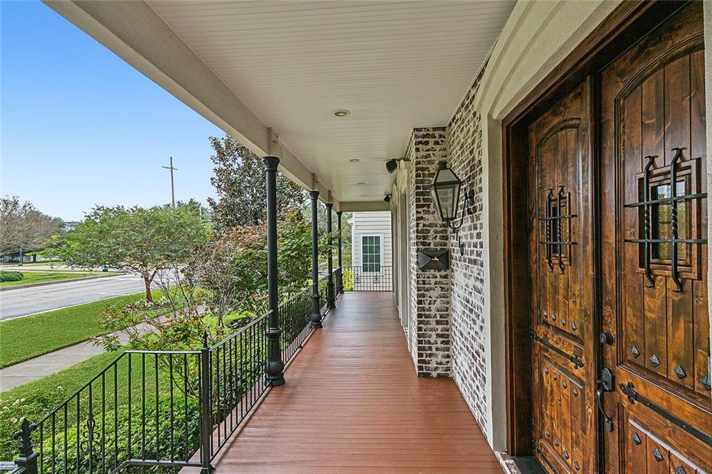 6710 Canal Boulevard, New Orleans, Louisiana image 3