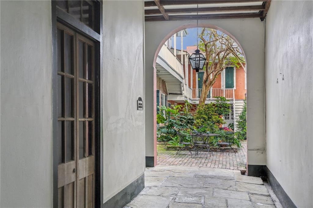 931 Chartres Street #12, New Orleans, Louisiana image 4