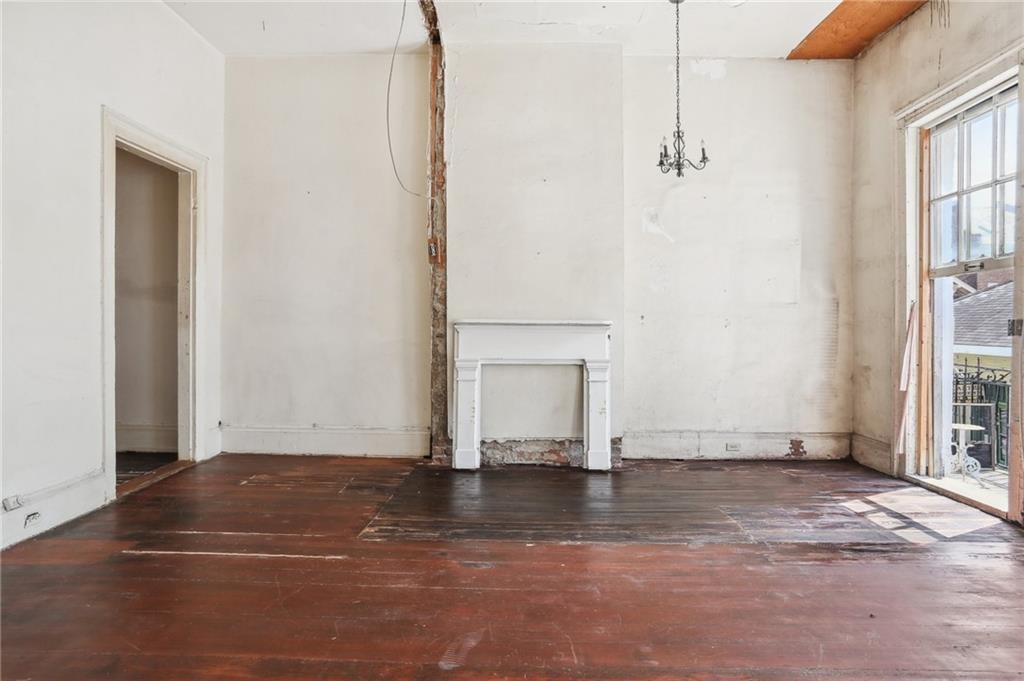 833 Burgundy Street, New Orleans, Louisiana image 6