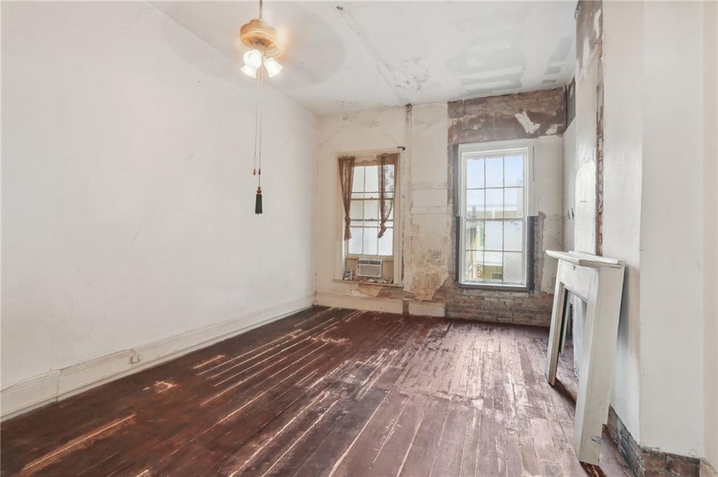 833 Burgundy Street, New Orleans, Louisiana image 7