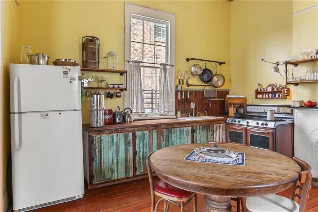 2419 Lapeyrouse Street, New Orleans, Louisiana image 10