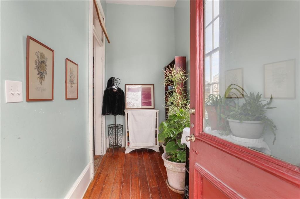 2419 Lapeyrouse Street, New Orleans, Louisiana image 4