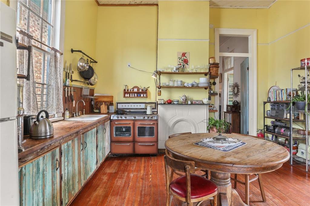 2419 Lapeyrouse Street, New Orleans, Louisiana image 9