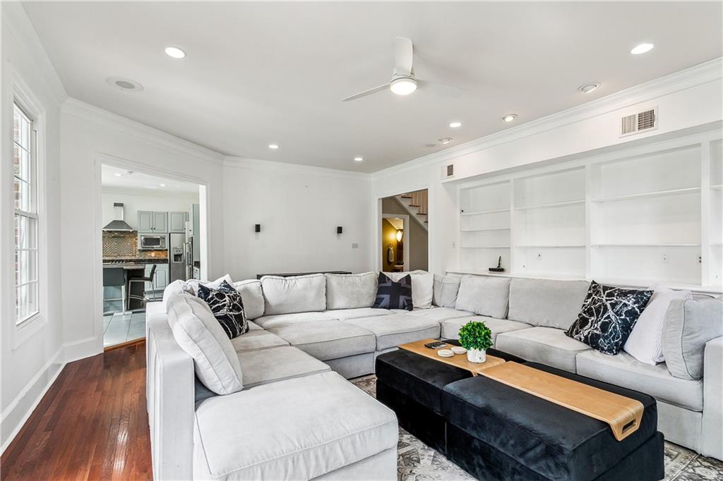 110 English Turn Drive, New Orleans, Louisiana image 9