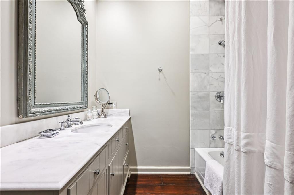 525 St Louis Street, New Orleans, Louisiana image 33