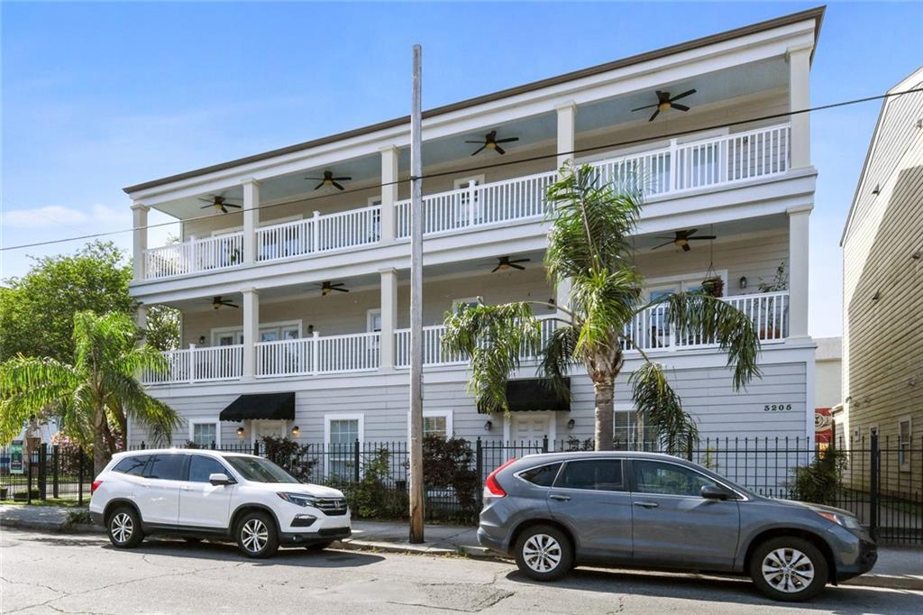 3205 Carondelet Street #101, New Orleans, Louisiana image 2