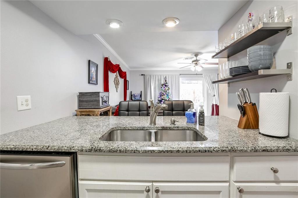 1608 Hickory Avenue #A, Harahan, Louisiana image 7