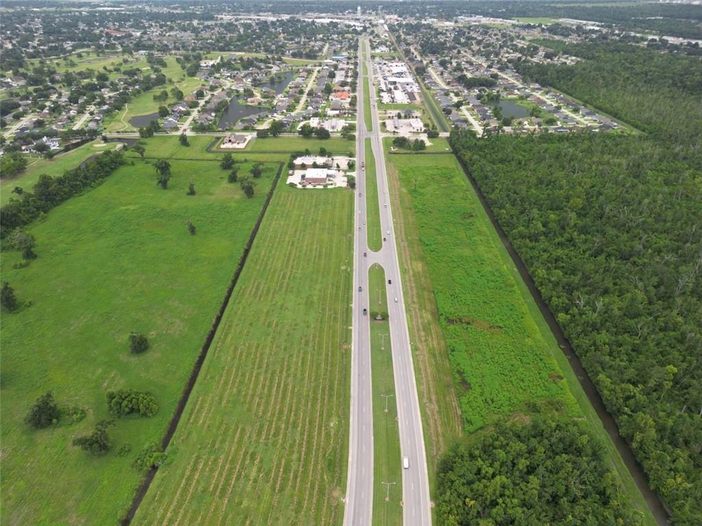 Belle Terre Boulevard, La Place, Louisiana image 5