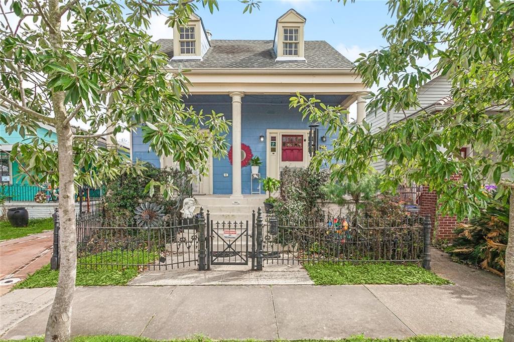 421 Pelican Avenue, New Orleans, Louisiana image 1