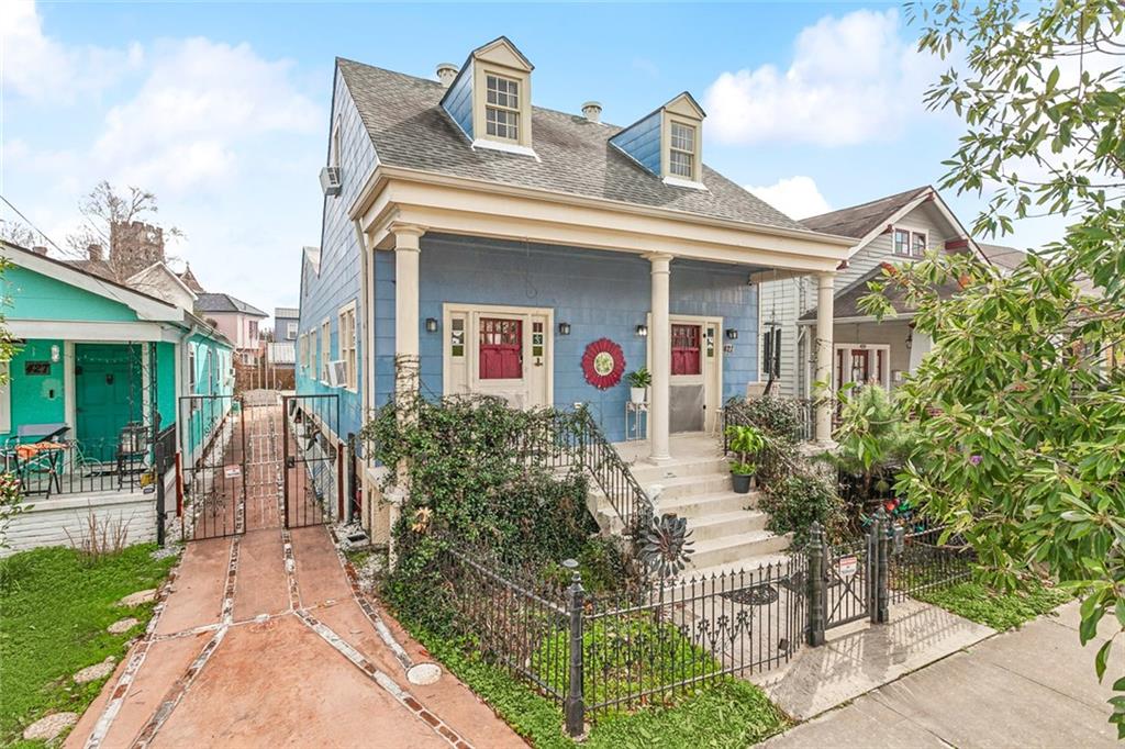 421 Pelican Avenue, New Orleans, Louisiana image 2