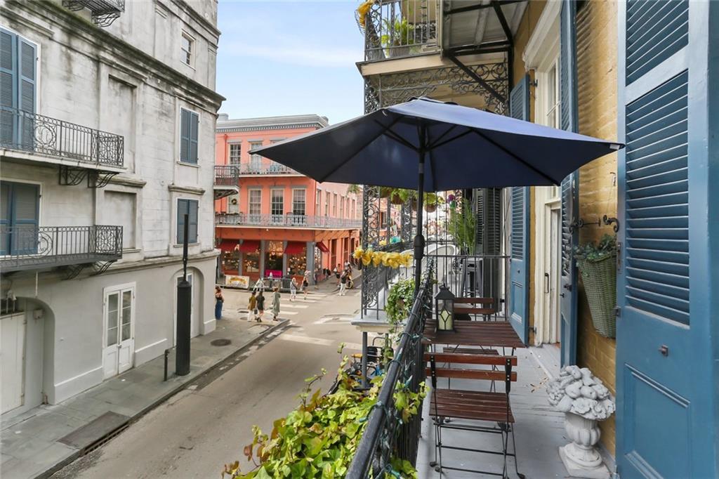 633 Saint Peter Street #2, New Orleans, Louisiana image 3