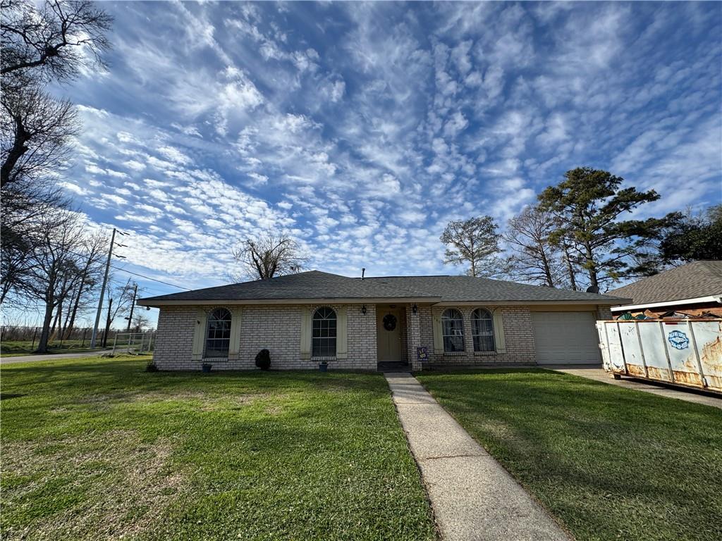 360 Courville Drive, Luling, Louisiana image 1