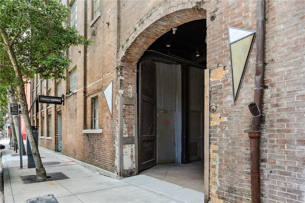 402 Julia Street #204, New Orleans, Louisiana image 3