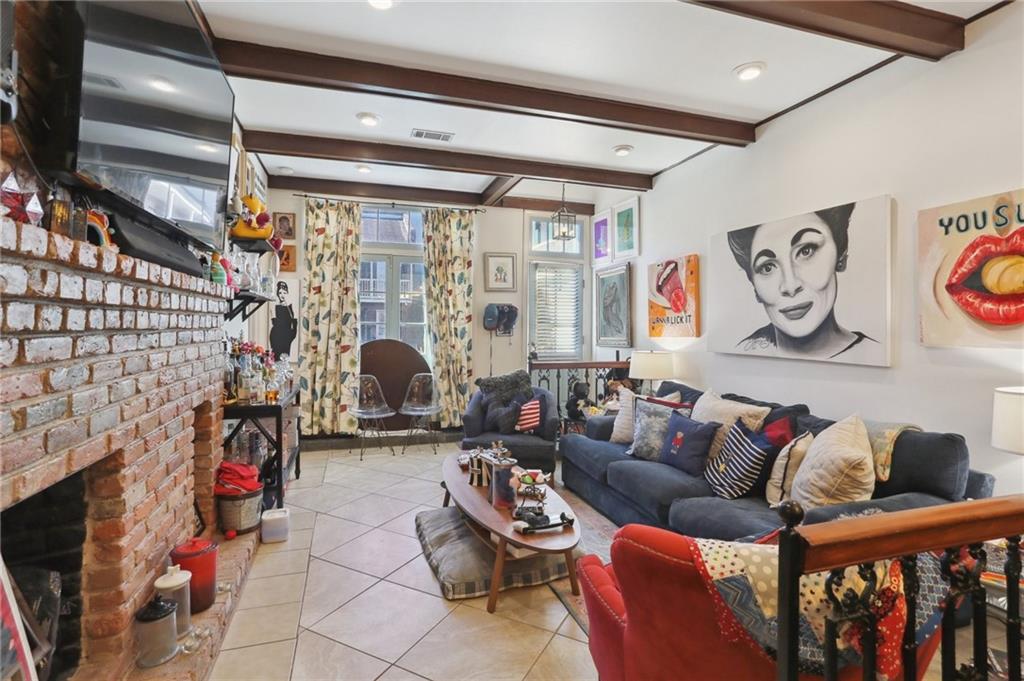 523 Burgundy Street, New Orleans, Louisiana image 5