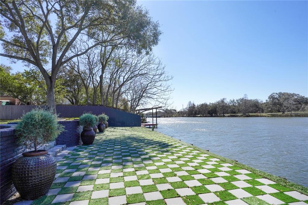 8 Park Island Drive, New Orleans, Louisiana image 9