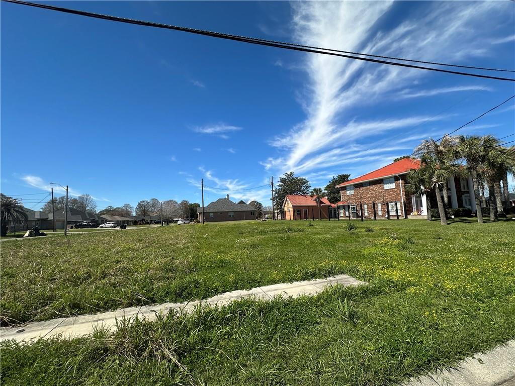 3421 Florence Drive, New Orleans, Louisiana image 2