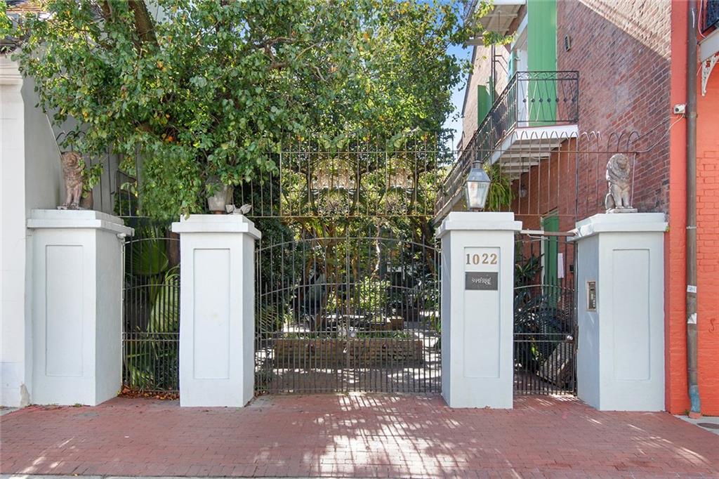 1022 St Peter Street #208, New Orleans, Louisiana image 2