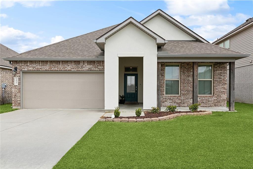 5635 Oak Trace Drive, Saint Gabriel, Louisiana image 1