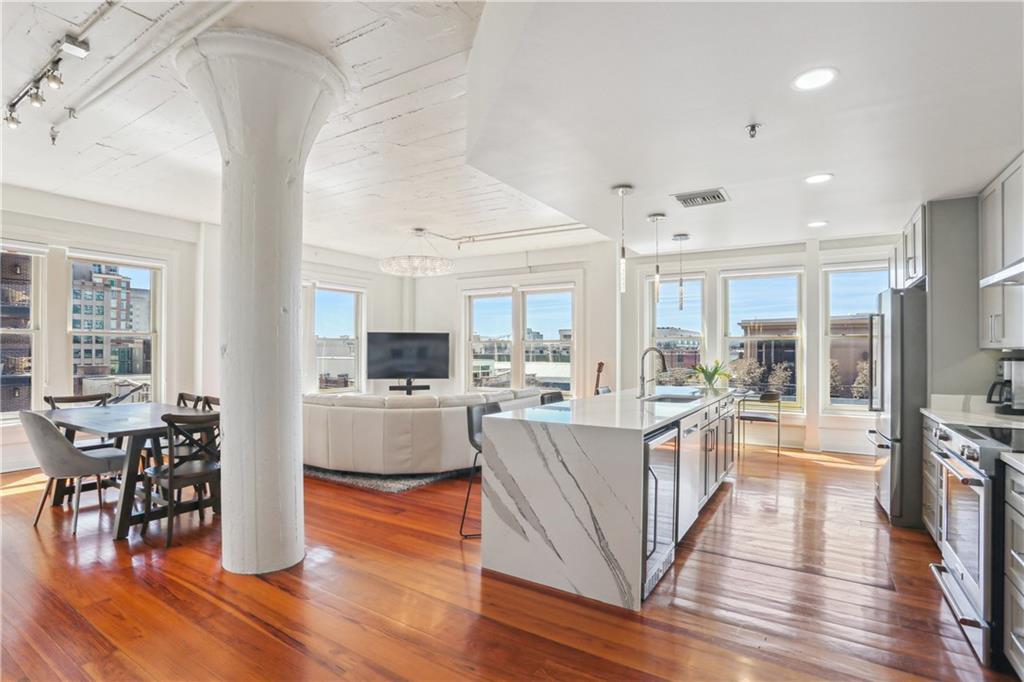 909 Lafayette Street #10, New Orleans, Louisiana image 2