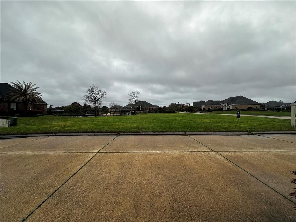 227 Islander Drive, Slidell, Louisiana image 3