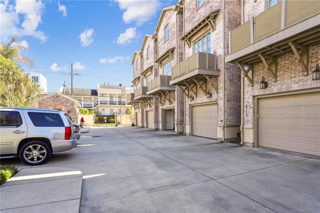2109 Prytania Street, New Orleans, Louisiana image 25