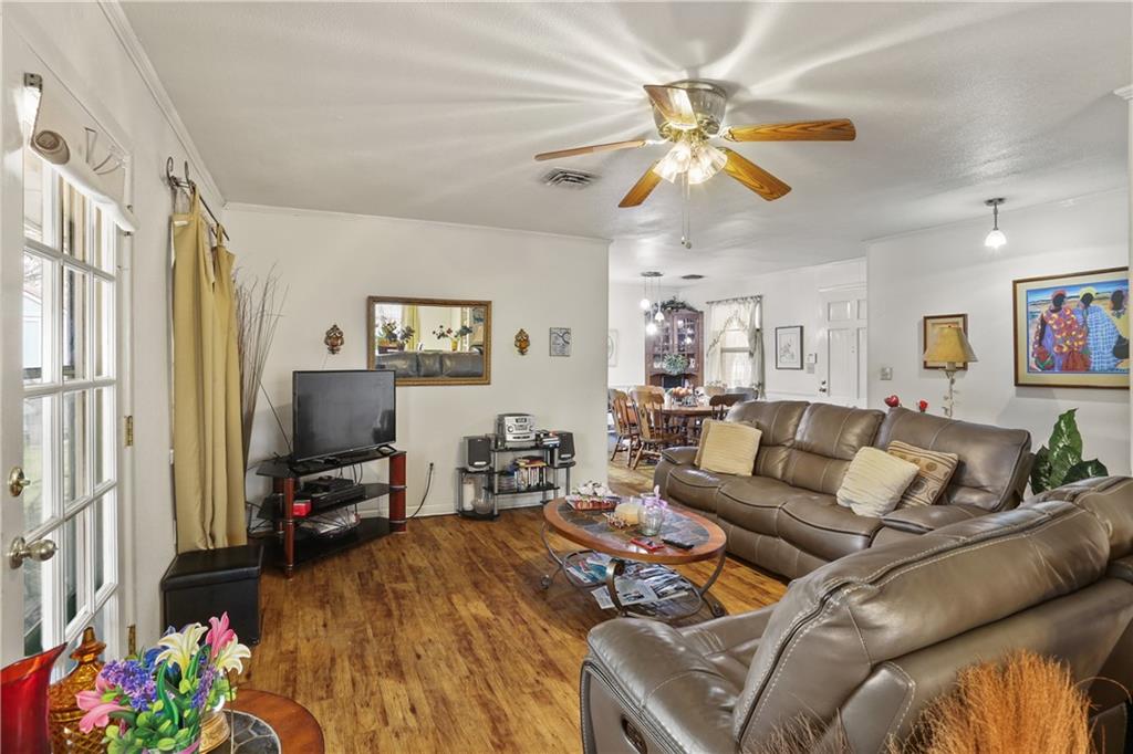 2611 Somerset Drive, New Orleans, Louisiana image 6