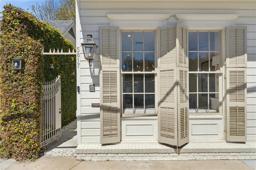 5817 Chestnut Street, New Orleans, Louisiana image 2