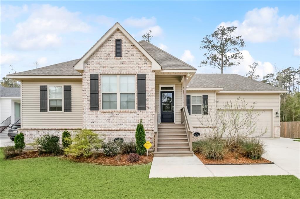 30136 East Street, Lacombe, Louisiana image 1