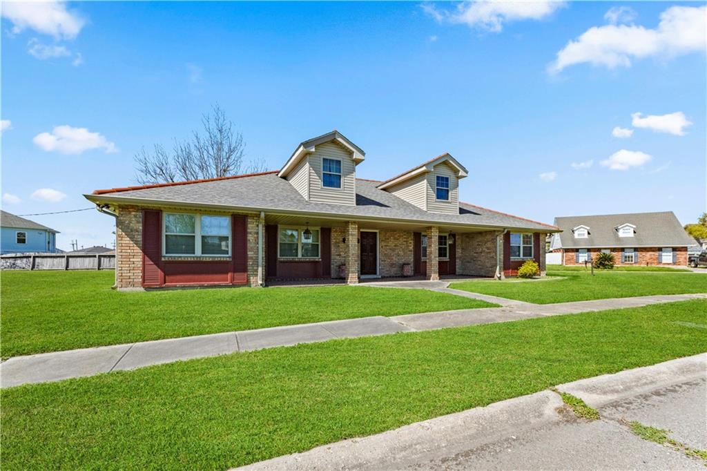 2828 Jean Lafitte Parkway, Chalmette, Louisiana image 1