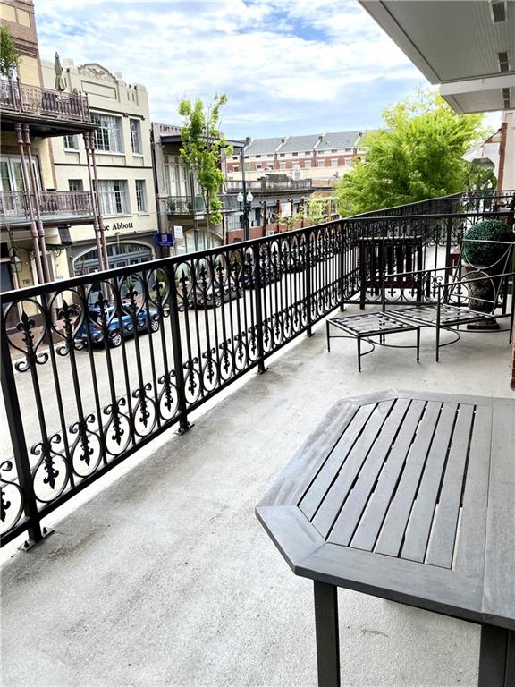 731 St. Charles Avenue #201, New Orleans, Louisiana image 13