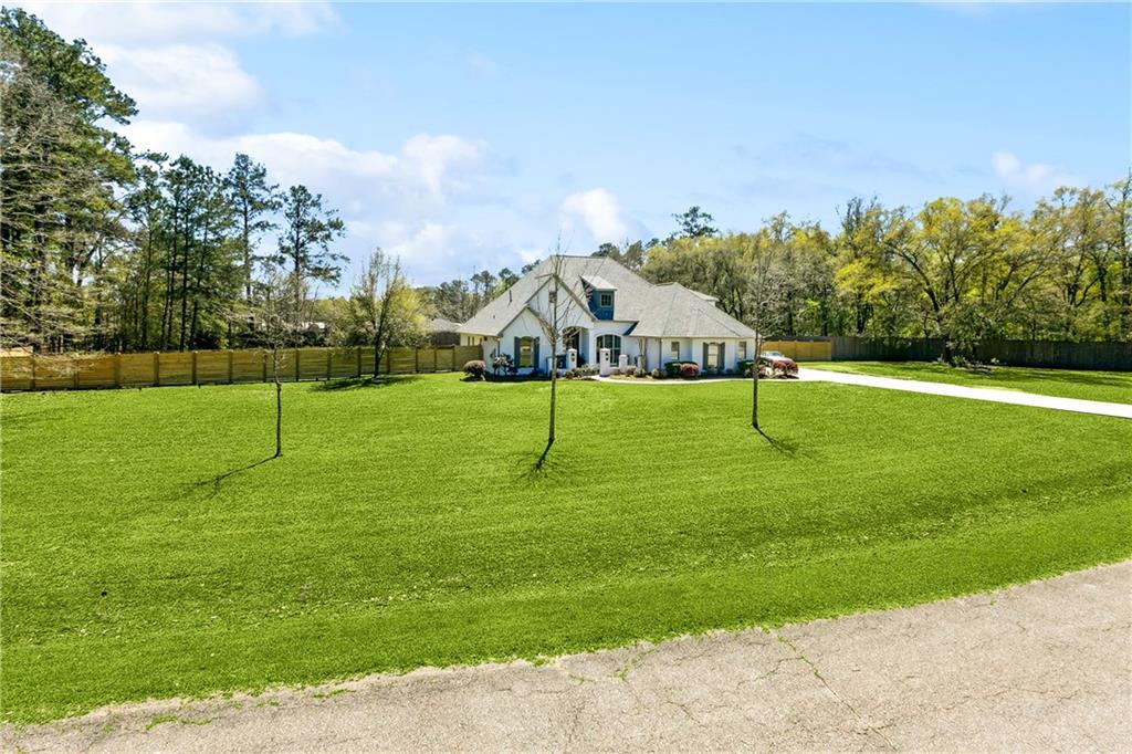 17200 St. Gertrude Drive, Covington, Louisiana image 6