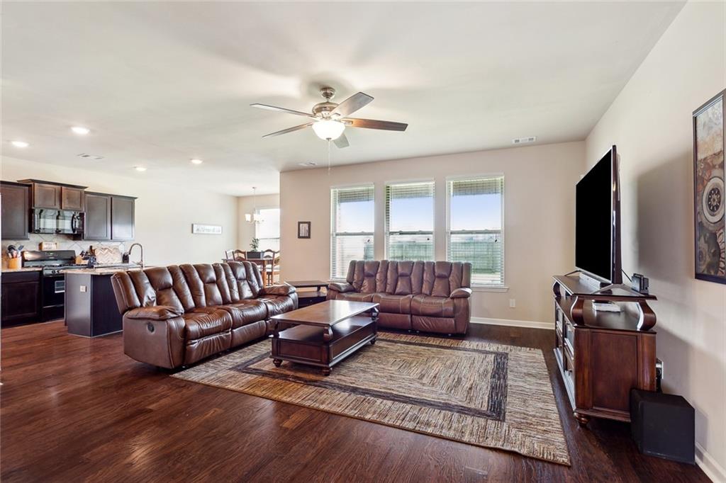 680 Lakeshore Village Drive, Slidell, Louisiana image 2