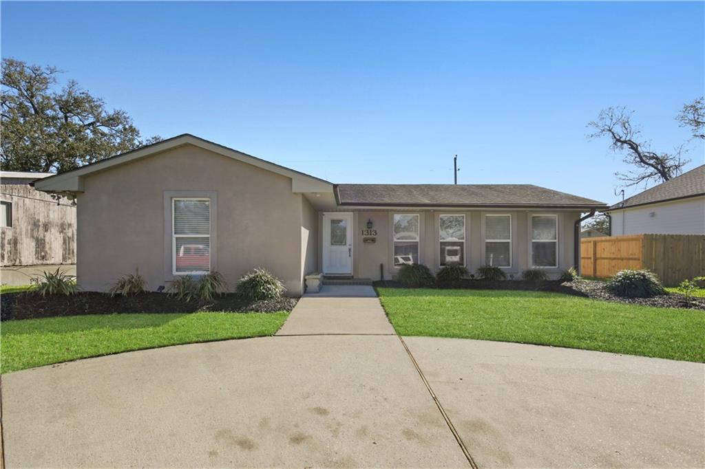1313 Airline Park Boulevard, Metairie, Louisiana image 1