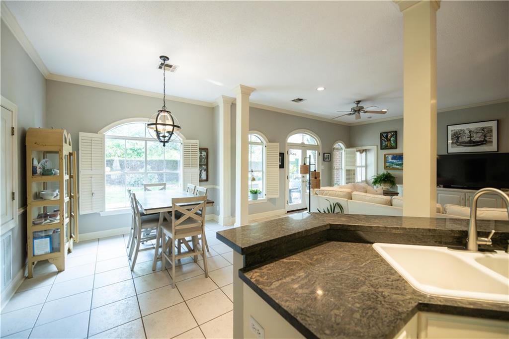 8 Grand Cypress Court, New Orleans, Louisiana image 24